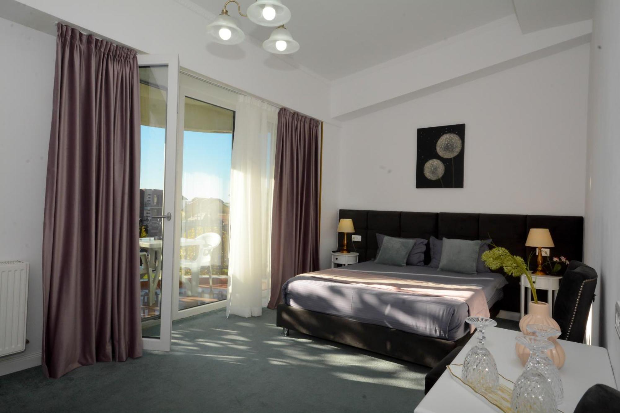 Hotel Andre'S Craiova Ngoại thất bức ảnh
